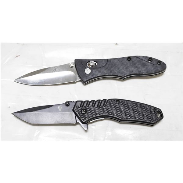 BAG WITH BLACK BEAR AND BG FOLDING KNIFE