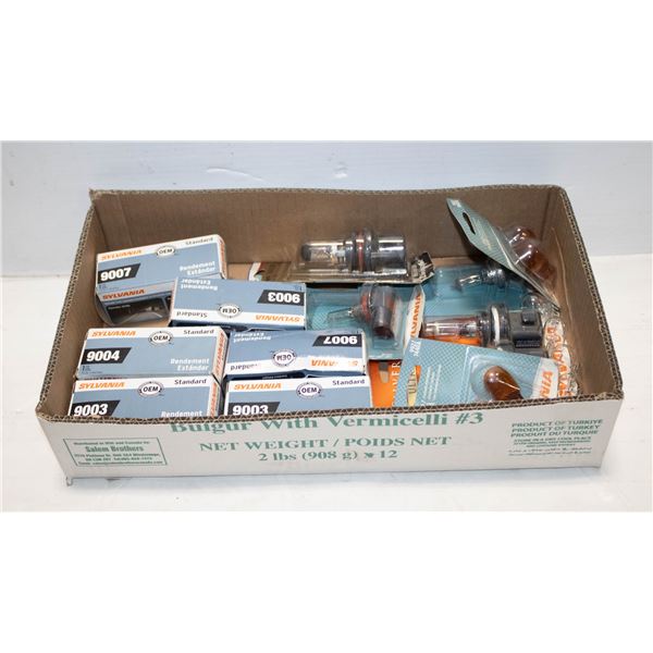 TRAY OF ASSORTED AUTO LIGHT BULBS