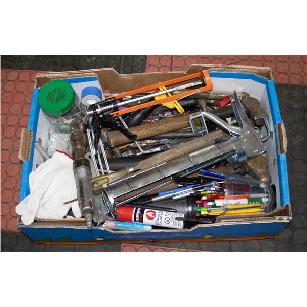 TRAY OF SHOP MISSCELLANEOUS SHOP TOOLS
