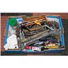 Image 1 : TRAY OF SHOP MISSCELLANEOUS SHOP TOOLS