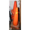 Image 1 : 20 TRAFFIC CONES+4 WALK BEHIND MOWER BAGS+ARIENS