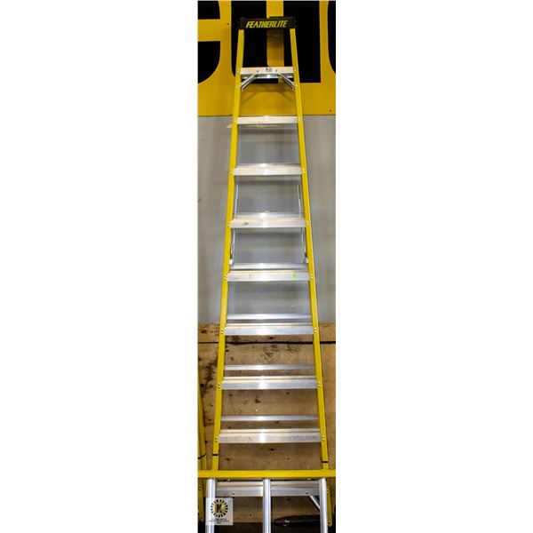 BRAND NEW FEATHERLITE LADDER 10FT