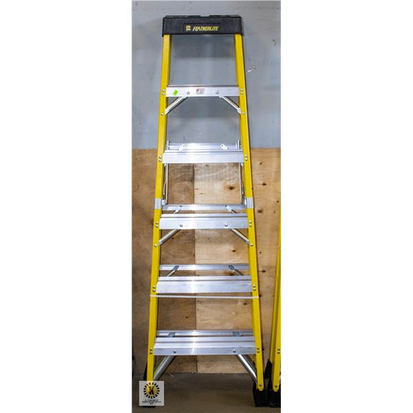 BRAND NEW FEATHERLITE LADDER 6FT