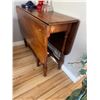 Image 2 : Gate leg antique table