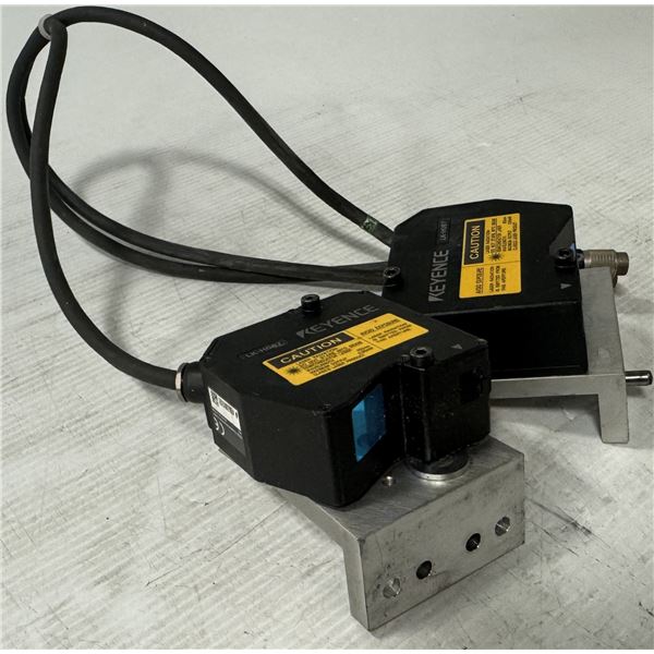 (2) Keyence #LK-H087 Sensors