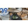 Image 1 : Vintage cast iron based scale