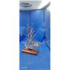 Image 2 : Vintage wooden shipwreck model/diorama 15"x15"