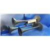 Image 2 : Vintage semi truck airhorn set 19"