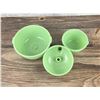 Image 3 : Sunbeam Jadeite Mixing Bowls & Juicer