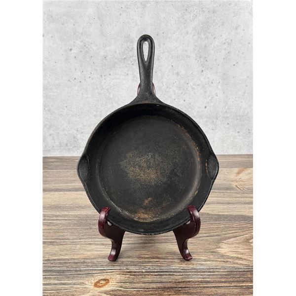 Wagner Ware #6 Cast Iron Skillet 1056