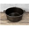 Image 2 : Wagner Ware Cast Iron Dutch Oven 1268L