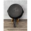 Image 2 : Griswold Merit #8 1904 Cast Iron Skillet