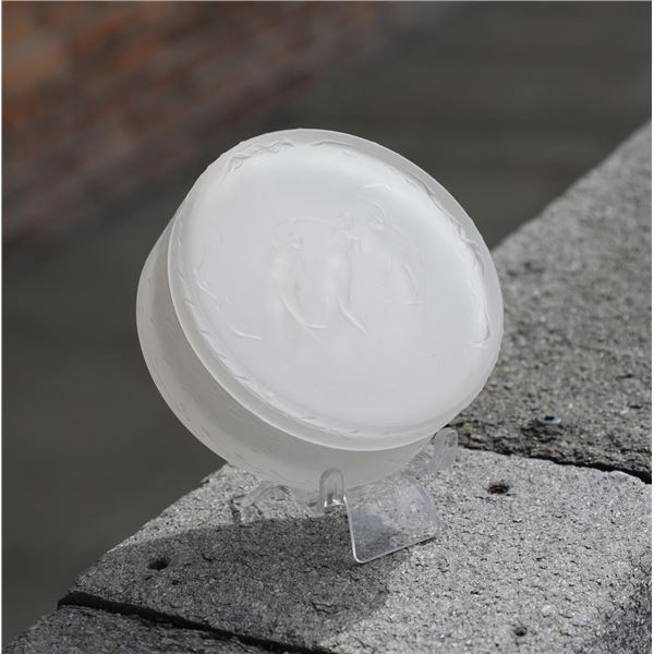 Rene Lalique Trois Figurines Powder Box