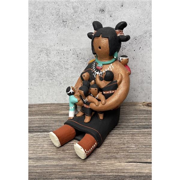 Margaret Quintana Taos Pueblo Storyteller Doll