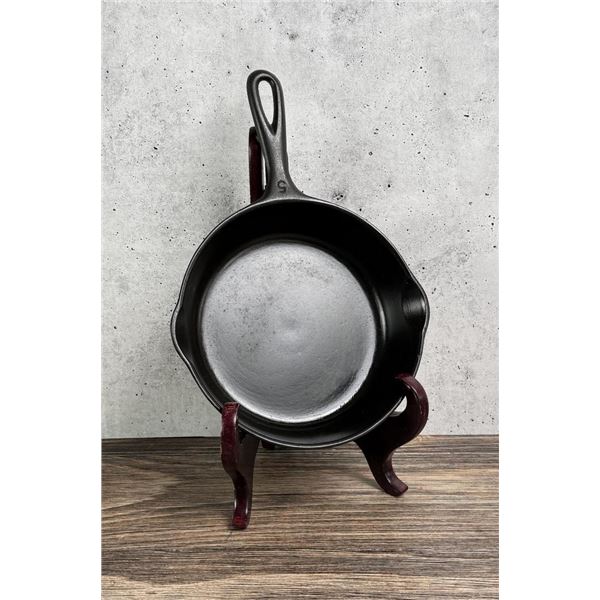 Wagner Ware #5 Cast Iron Skillet 1055B