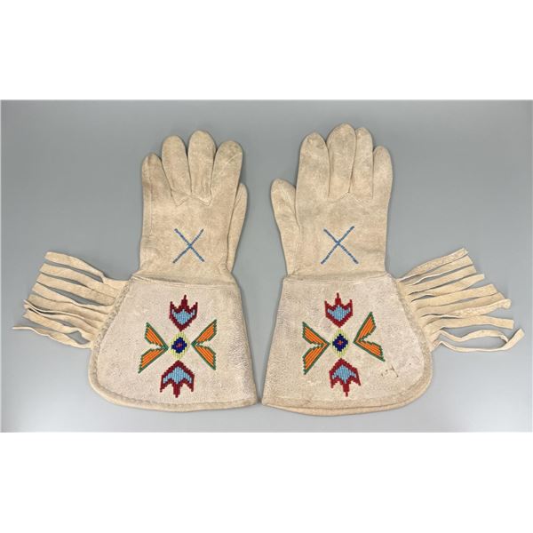 Montana Blackfoot Indian Beaded Gauntlets