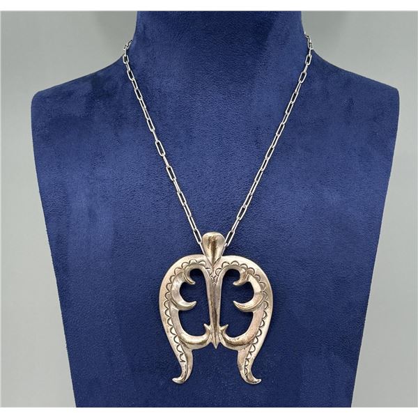 Old Pawn Navajo Sterling Naja Necklace