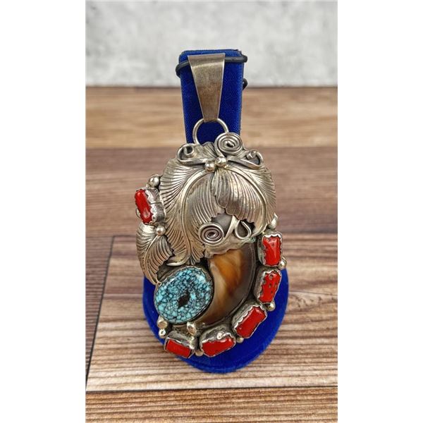 Navajo Sterling Silver Bear Claw Pendant