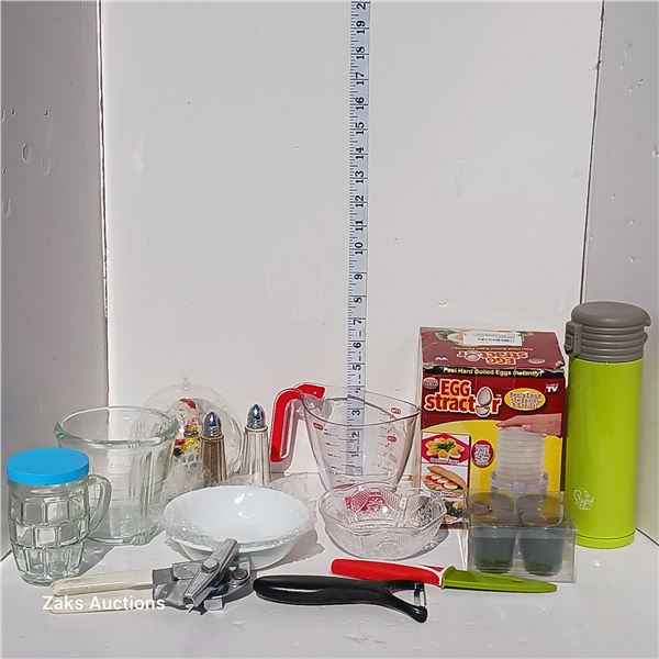 Lot Of Kitchen Items