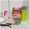 Image 3 : Lot Of Kitchen Items