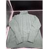 Image 1 : Amazon Essentials Cable Knit Turtleneck Sweater in Green, Size Large