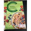 Image 2 : Compliments Organic Summer Berries Granola 325g, Pack of 4