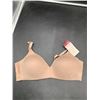 Image 1 : Warners Wire-Free Lightly Lined Bra 36B in Beige