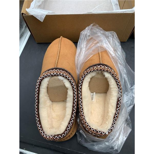 Shearling Lined Slippers Size 10 Tan Color