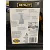 Image 3 : Defiant 360-Degree White Motion Activated Battery Powered Outdoor 2-Head LED Security Flood Light 90