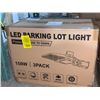 Image 2 : 150W LED Parking Lot Light, Photocell, Dusk to Dawn, 3-Pack