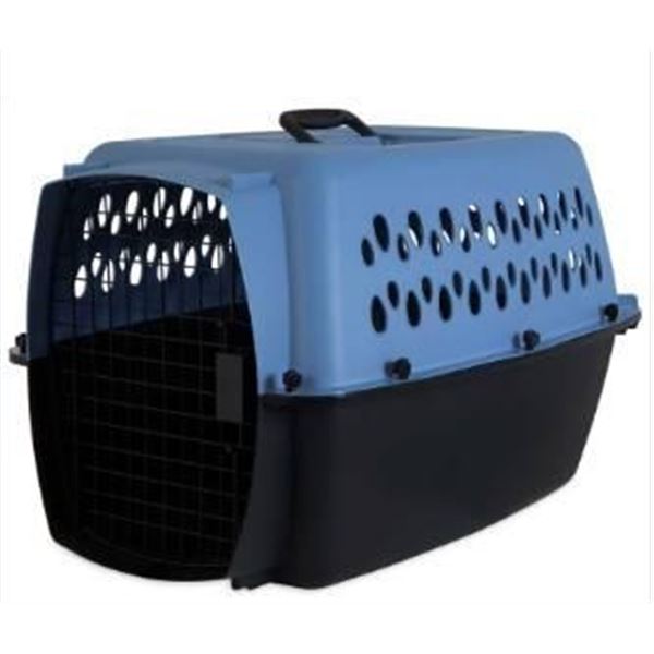 Plastic Pet Carrier With Metal Door and Ventilation Holes Medium Dog or Large Cat size