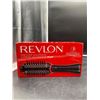 Image 2 : Revlon One-Step Volumizer Plus Hair Dryer and Styler