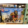 Image 2 : LEGO City 60258 Burger Truck Building Set with 194 Pieces