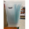 Image 1 : Clear Plastic Storage Bin with Turquoise Lid and Handle