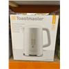 Image 2 : Toastmaster 1.7 Liter Electric Kettle