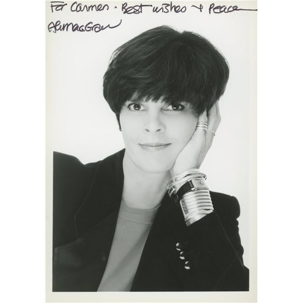 Ali MacGraw signed photo