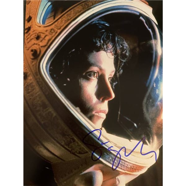 Alien Sigourney Weaver signed movie photo
