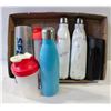 Image 1 : FLAT OF SHAKER CUPS AND WATER BOTTLES