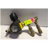 Image 1 : PRESSURE REGULATOR MANIFOLD