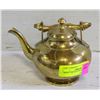 Image 1 : SMALL VINTAGE BRASS TEAPOT