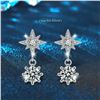 Image 1 : 1 CT GRA CERTIFIED TASSEL STYLE ROUND BRILLIANT
