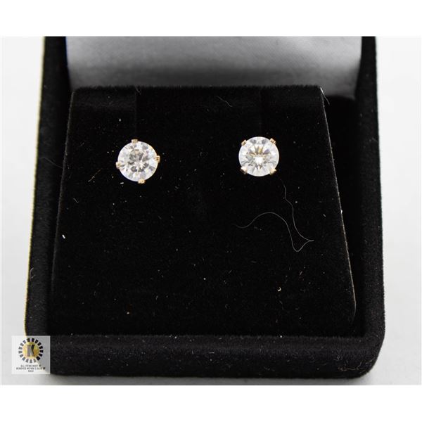 #2496-14 KT YELLOW GOLD WITH 1.00 CT TW GRA CERTIF