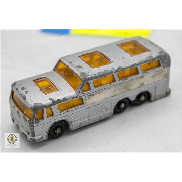 VINTAGE MATCHBOX GREYHOUND BUS, ENGLAND