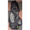 Image 1 : COMPLETE SET RH OF GOLF CLUBS WITH GOLF BAG