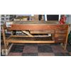 Image 1 : SOLID WOOD WORKING DESK WITH TWO MOUNTED VICE
