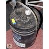 Image 1 : 5 GALLON 30 MOTOR OIL