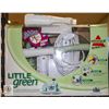 Image 1 : BISSELL LITTLE GREEN CLEANER & CHEMICALS