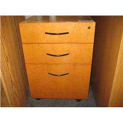 Cherry Rolling Pedestal