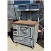 Image 1 : VINTAGE HOME COMFORT WROUGHT IRON GRANITEWARE COOKSTOVE