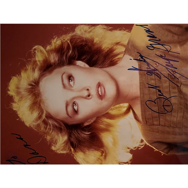 TV Series V Faye Grant signed photo